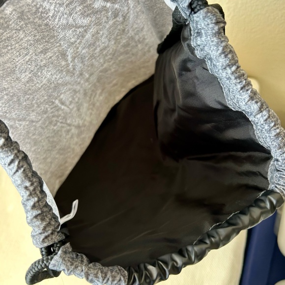 Adidas Draw String Gym Sack Black Gray Merle Zipper Side Pocket Logo - Picture 4 of 6